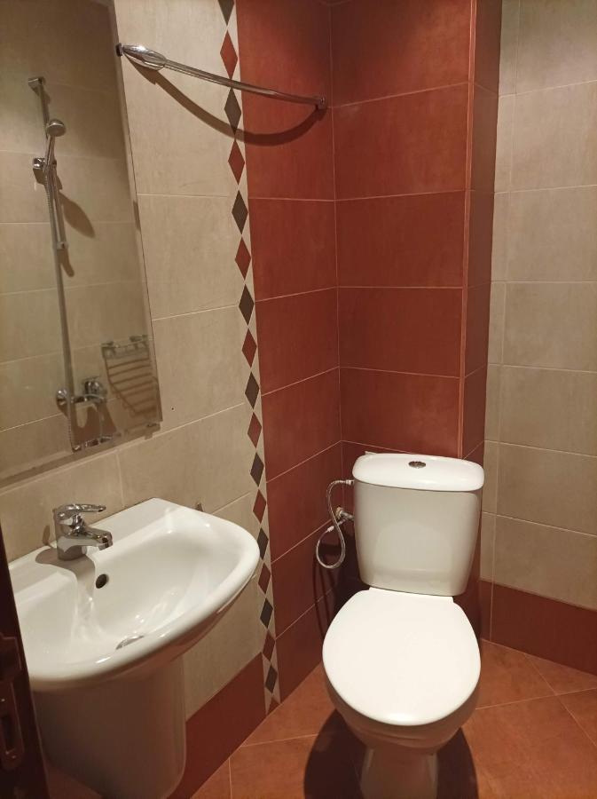 Конна База И Къща За Гости Дворене Raslog Exterior foto